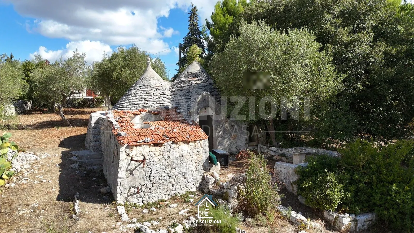 Trullo con dependance in pietra a secco da ristrutturare – Trulli a Putignano